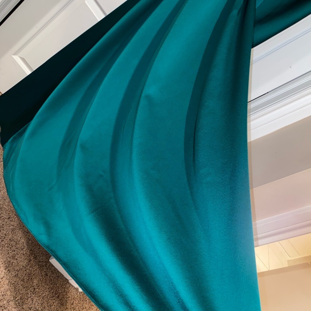 **40% OFF** WORN. Rosario Satin Gown - Picture 12 of 16